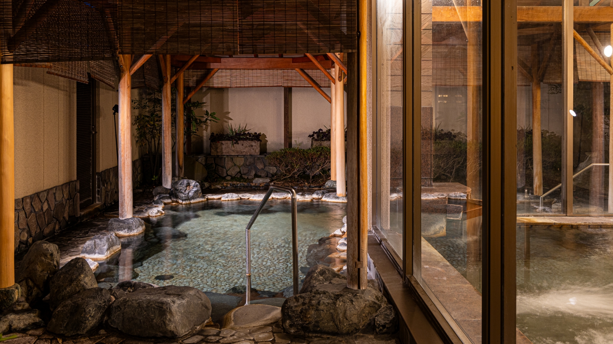 *【露天風呂】自然が織り成す景観を眺めながらゆっくりと湯船に浸かる贅沢。