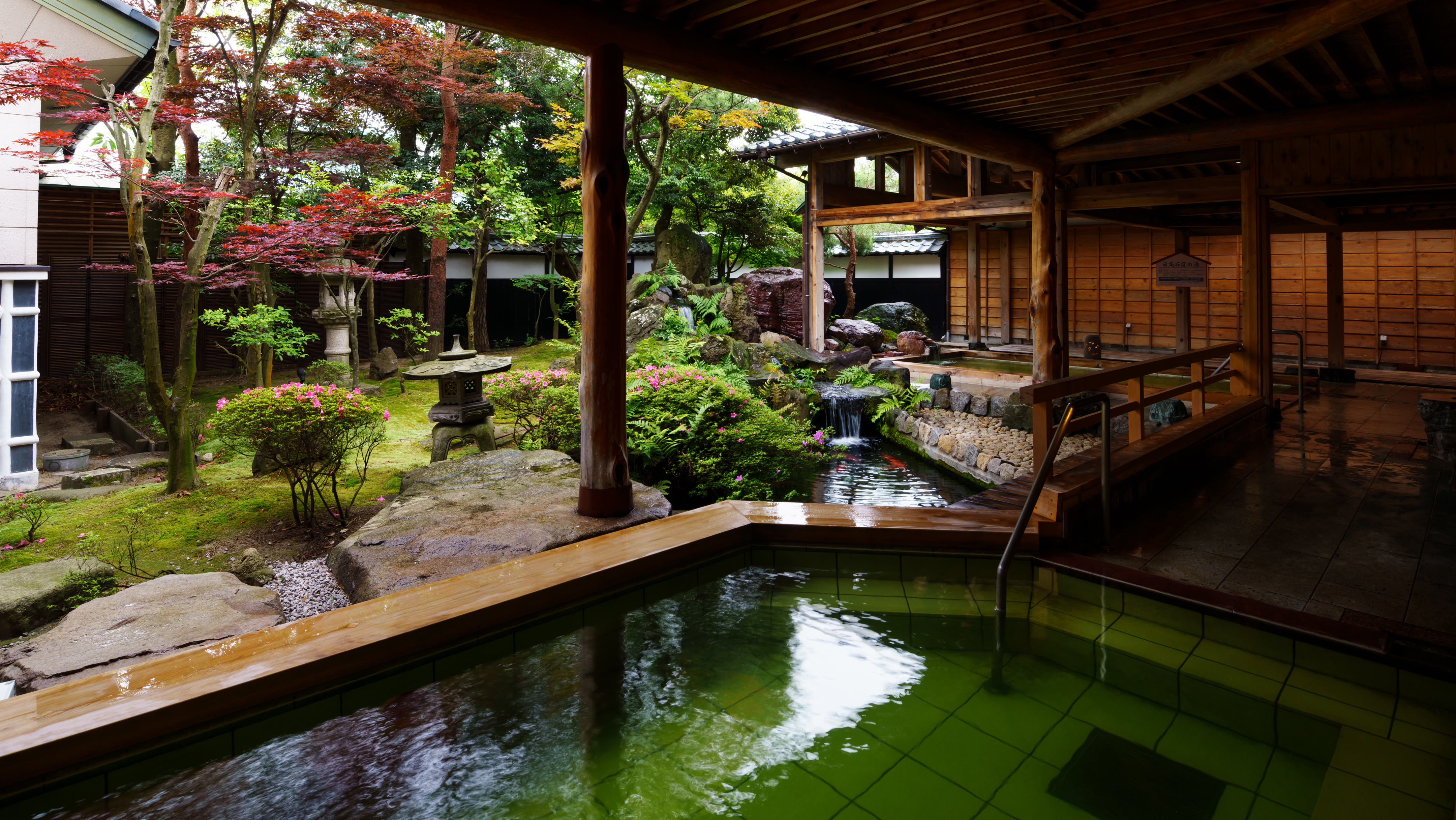 露天風呂_日高石庭の湯