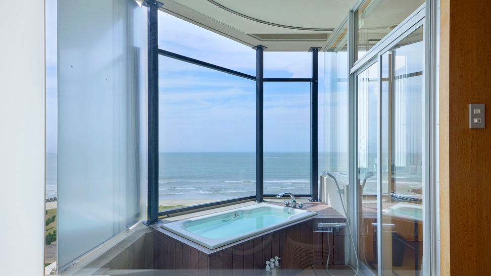ビーチフロントバスタイプの浴室