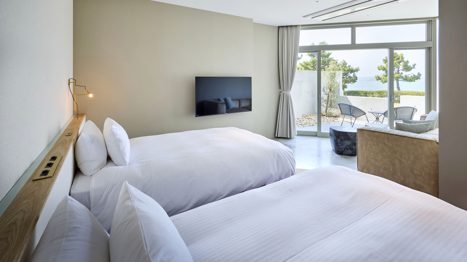 【2026年4月OPEN / 新客室ソノテラス】海のソノリティに包まれる特別室ステイ（2食付）