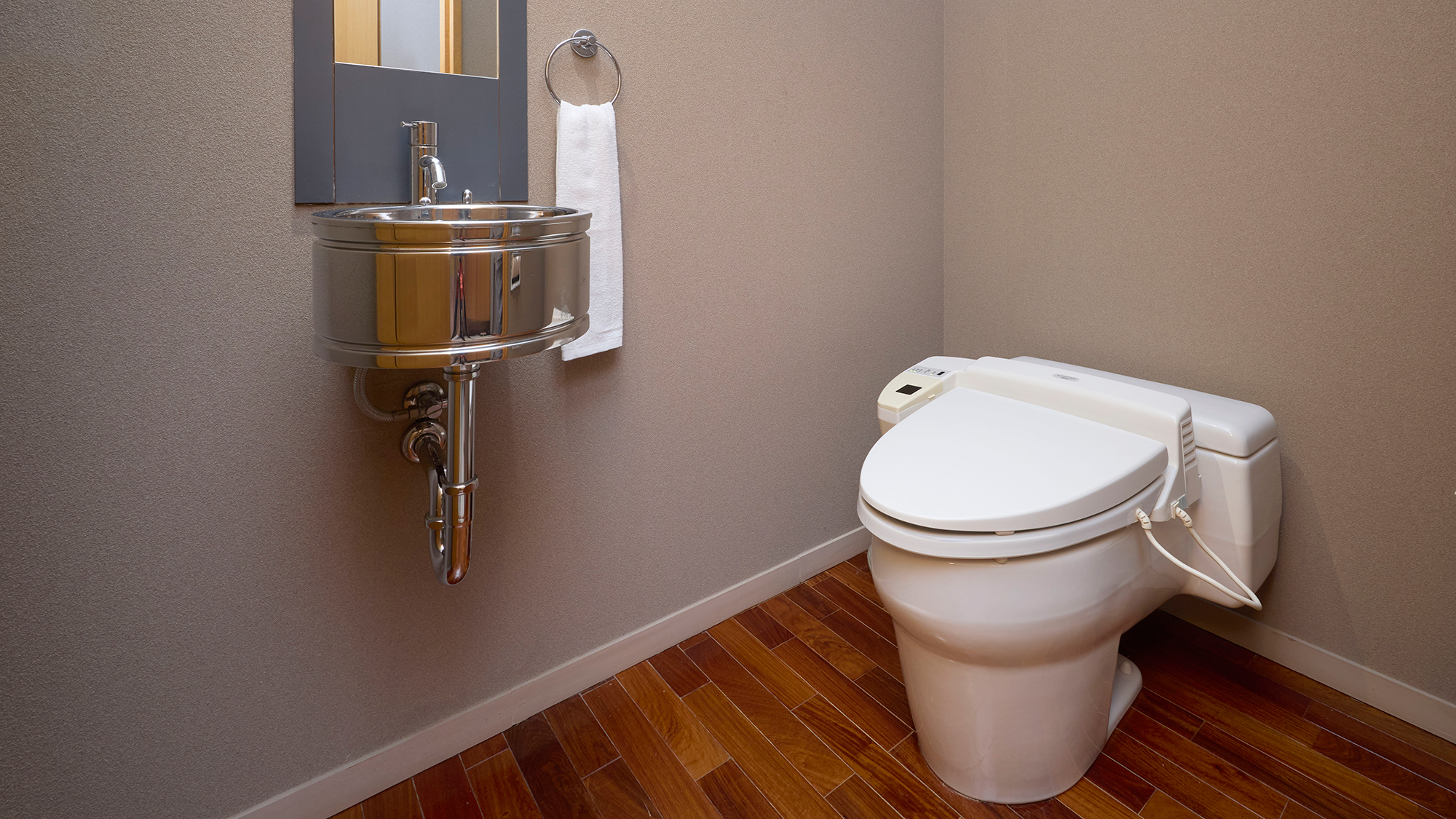 デラックスタイプのトイレ