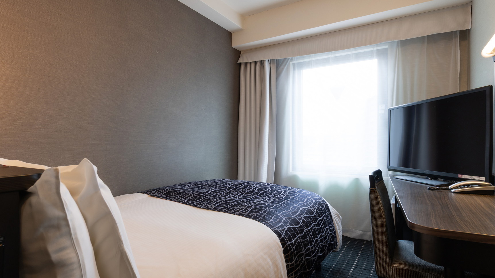 セミダブルルーム