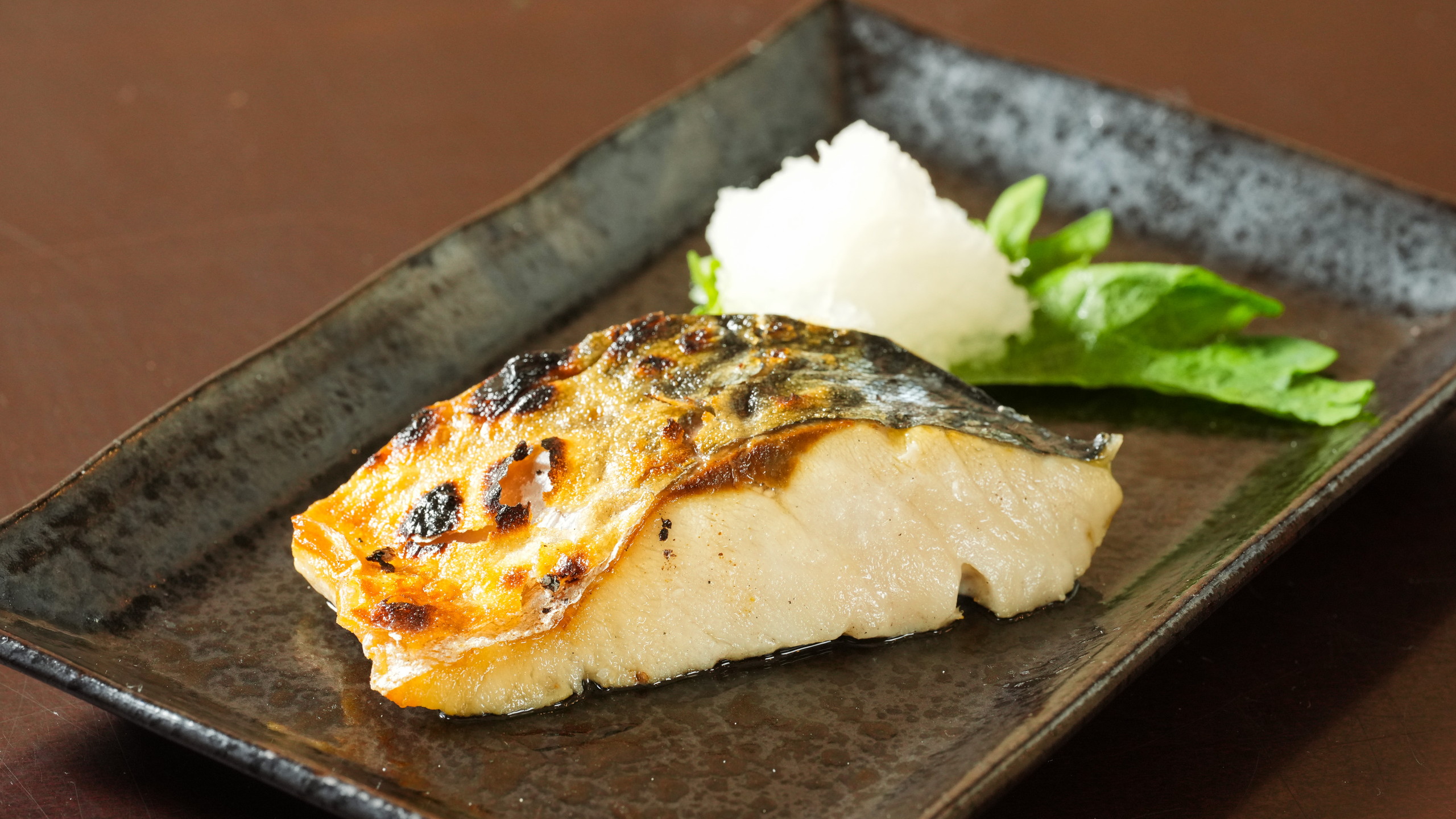メイン料理例:魚