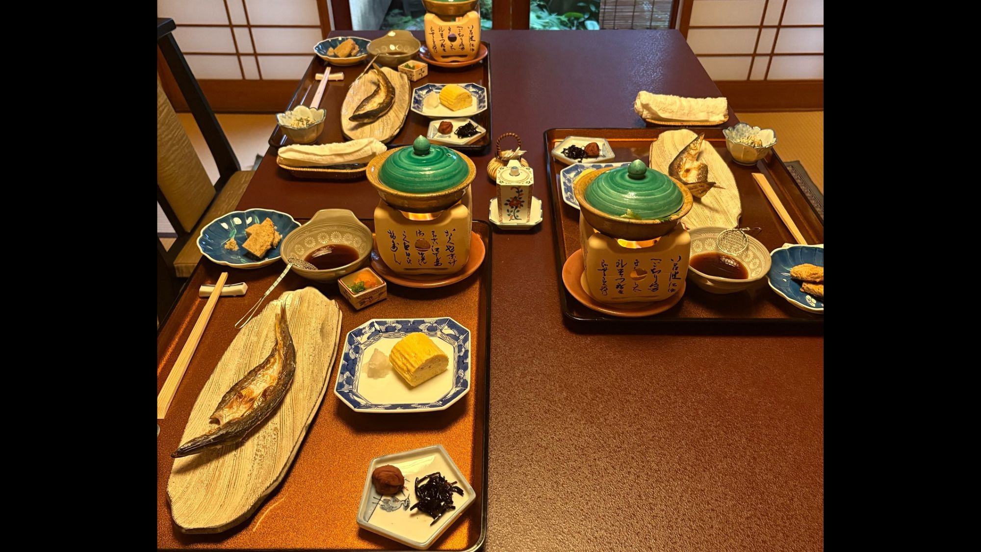 朝の暖かな陽射しを感じて ゆっくりと和食でむかえる朝ごはん／例