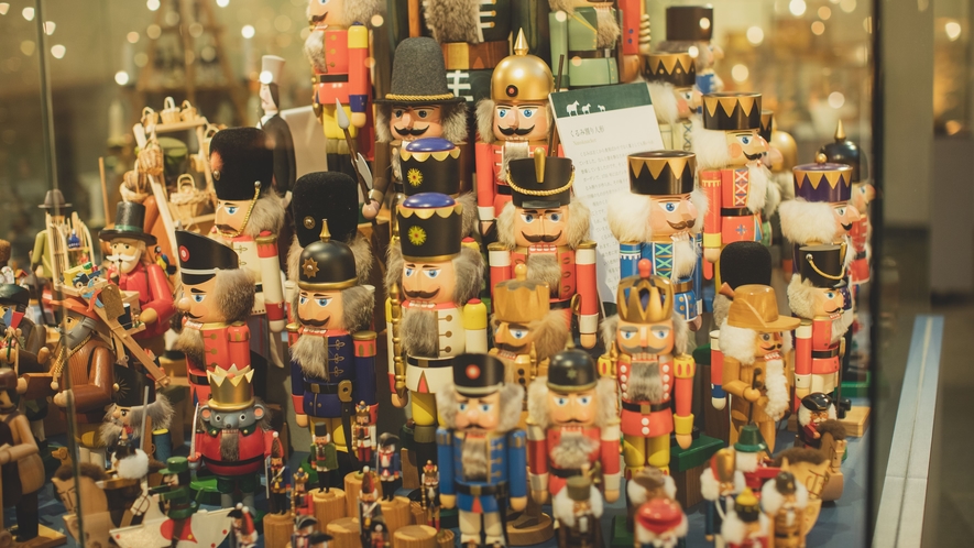ドイツのろくろで作られる木製玩具