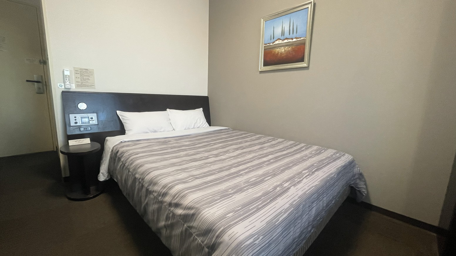 コンフォートセミダブルルーム