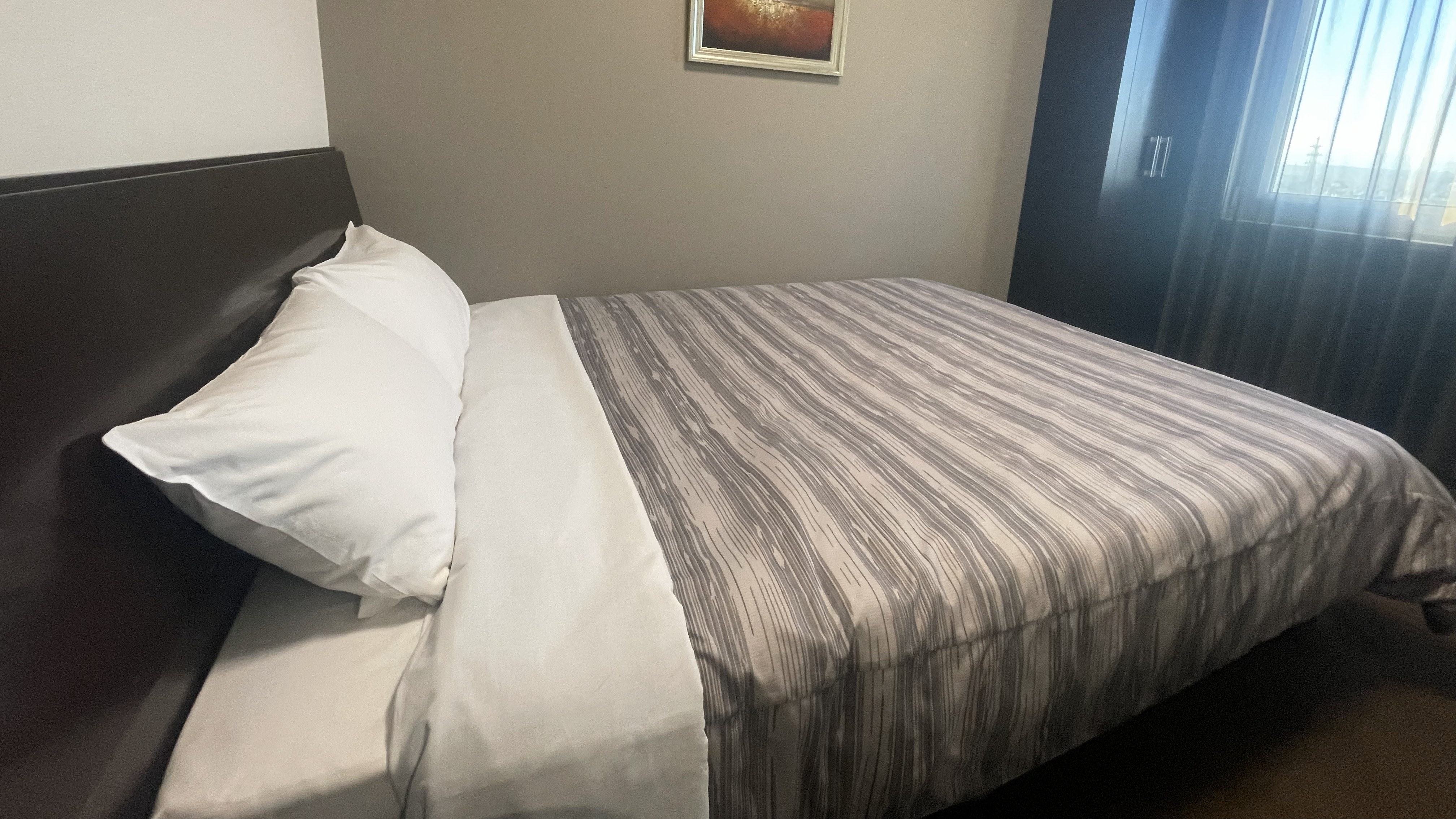 コンフォートセミダブルルーム