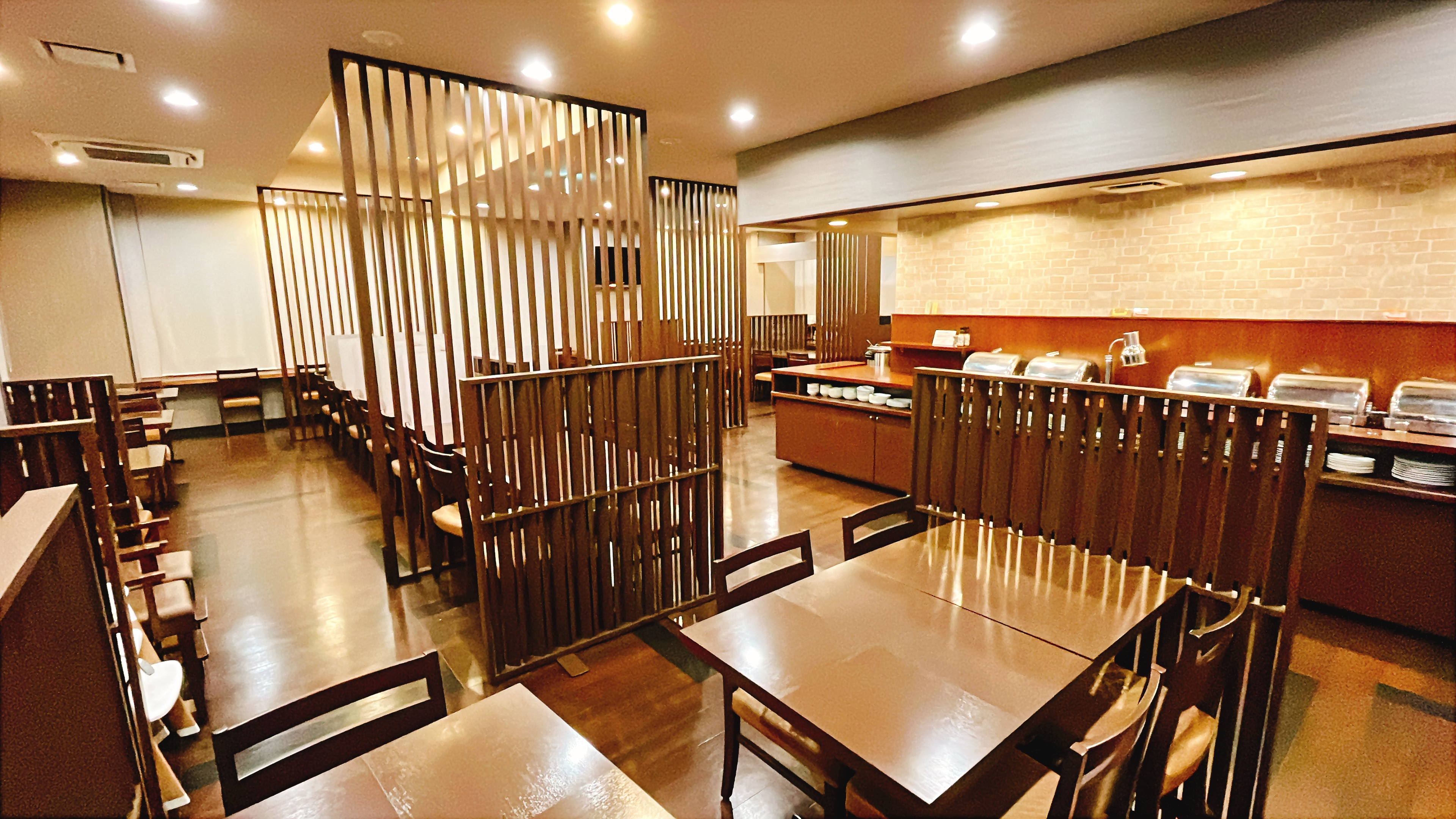 朝食・夕食レストラン会場