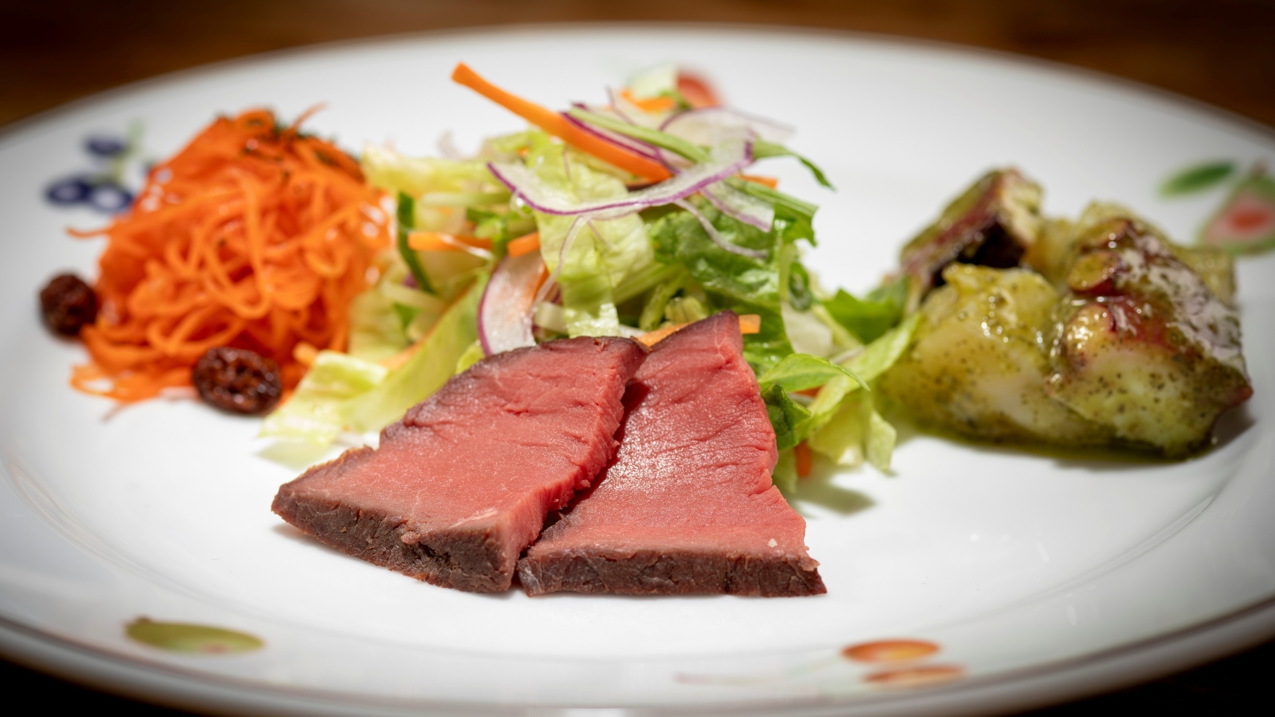 ★12月20日〜24日限定★《クリスマス限定ディナー》足柄牛を使った洋食コース＋クリスマスケーキ♪