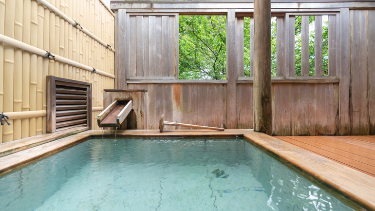 【離れ室生 庭園と竹林一望 】源泉掛流し露天風呂 檜＋伊豆石