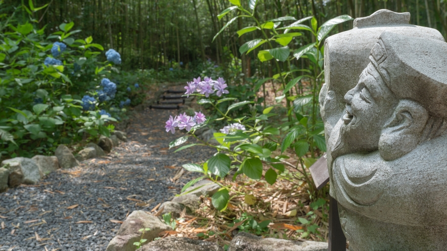 竹林庭園「光だまり」