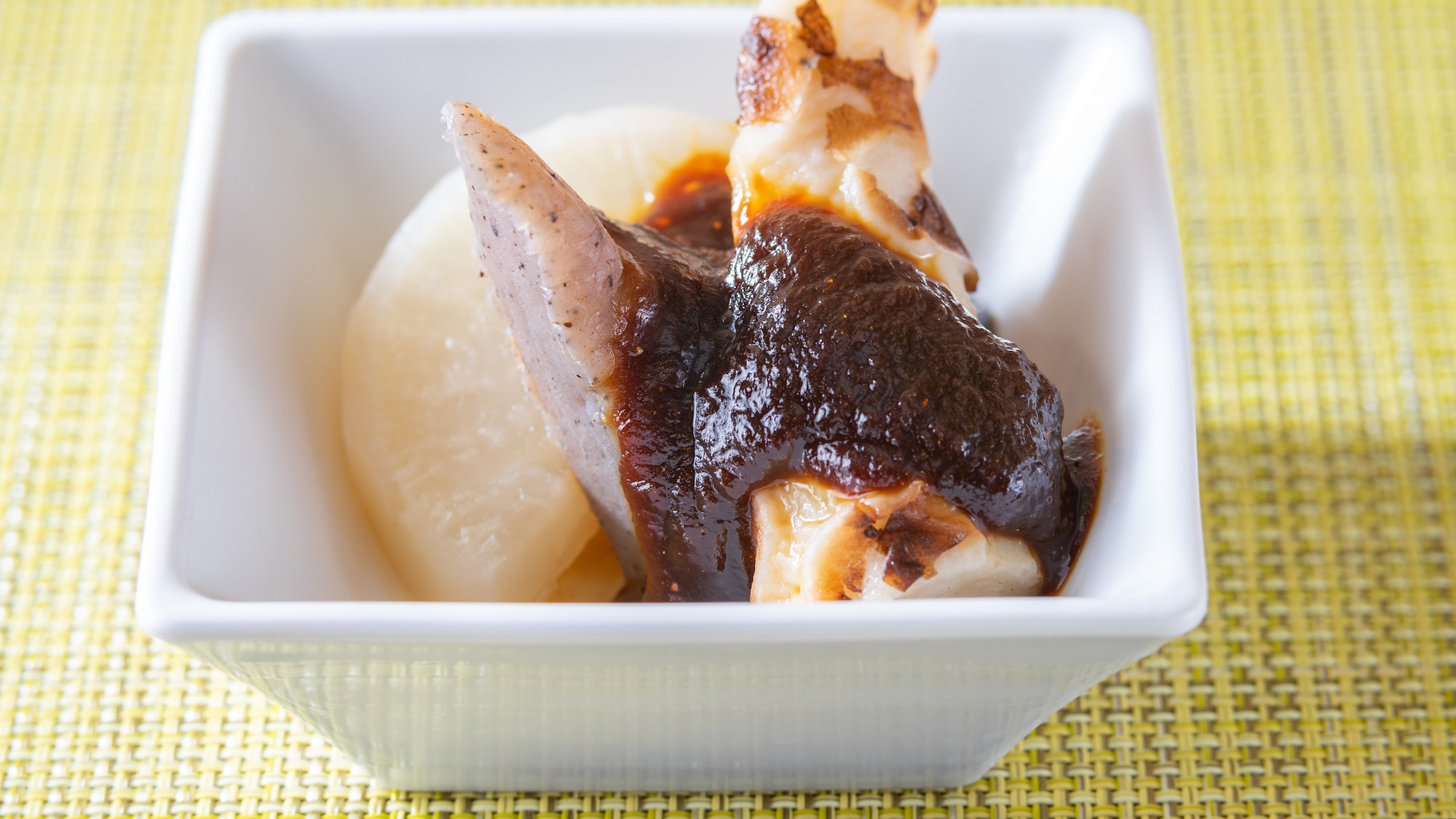 愛知名物「味噌おでん」をご堪能ください