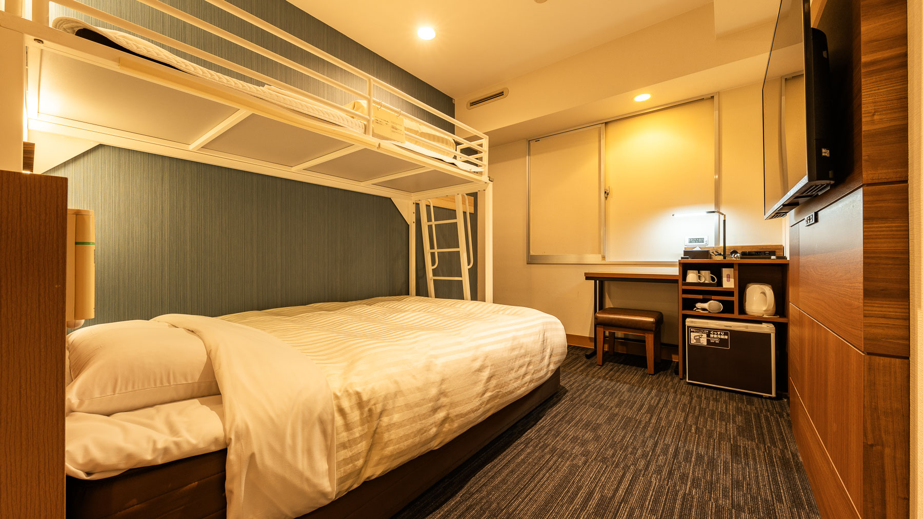 お子様に人気のロフトベッド付き