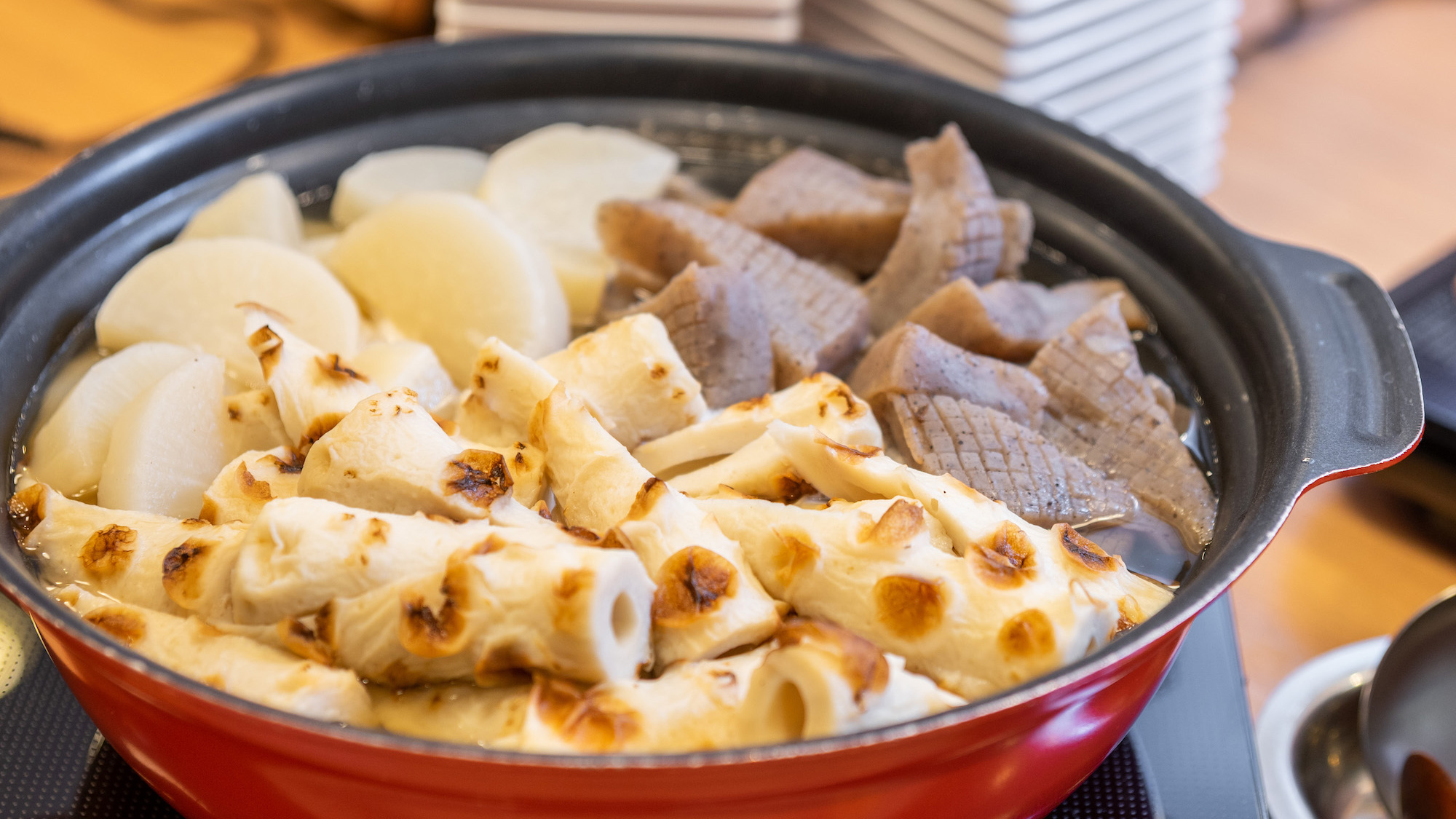 ご当地メニューで「味噌おでん」郷土の味で心も満たされます