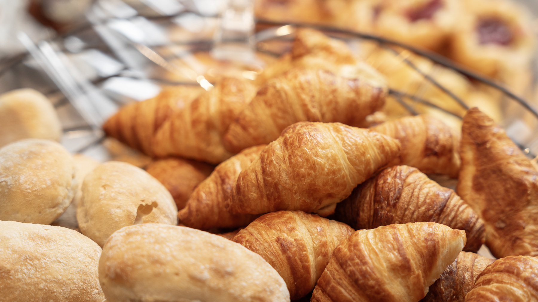 店舗で焼いた出来立てをお届け♪