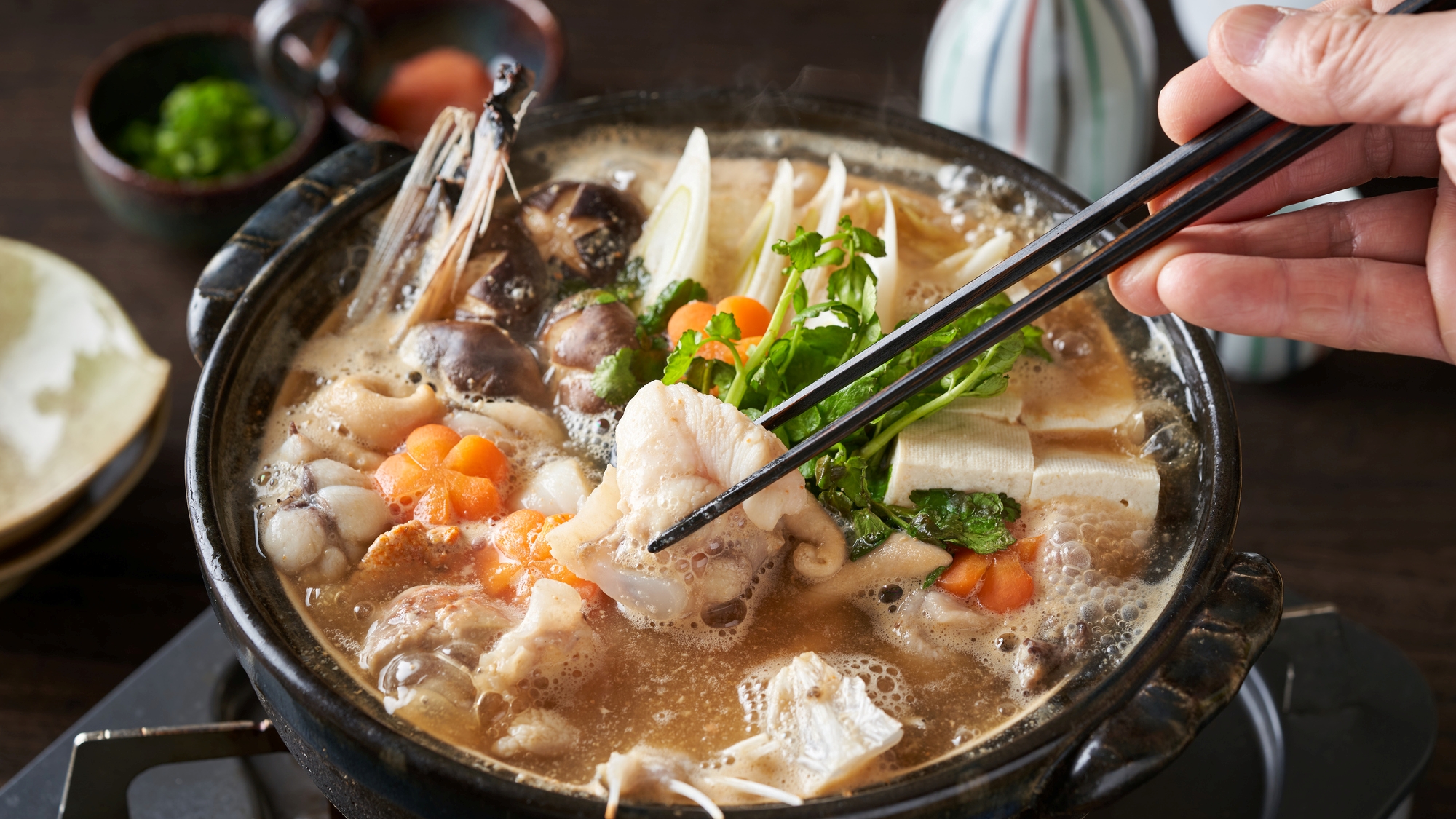 あっさりとしたお出汁に、あんこうのうまみが溶け込んでいます