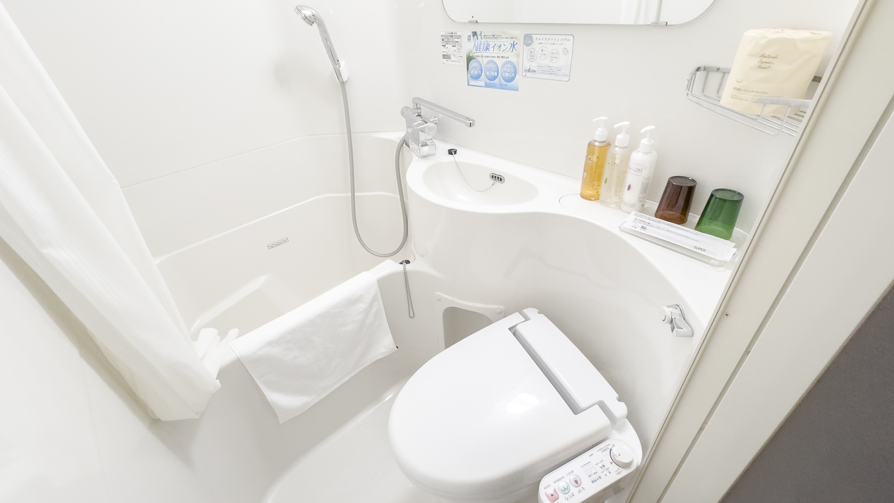 全室にユニットバス完備