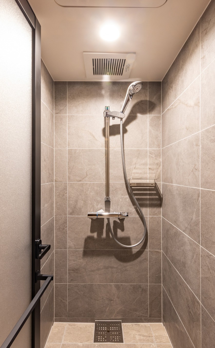 シャワーブース