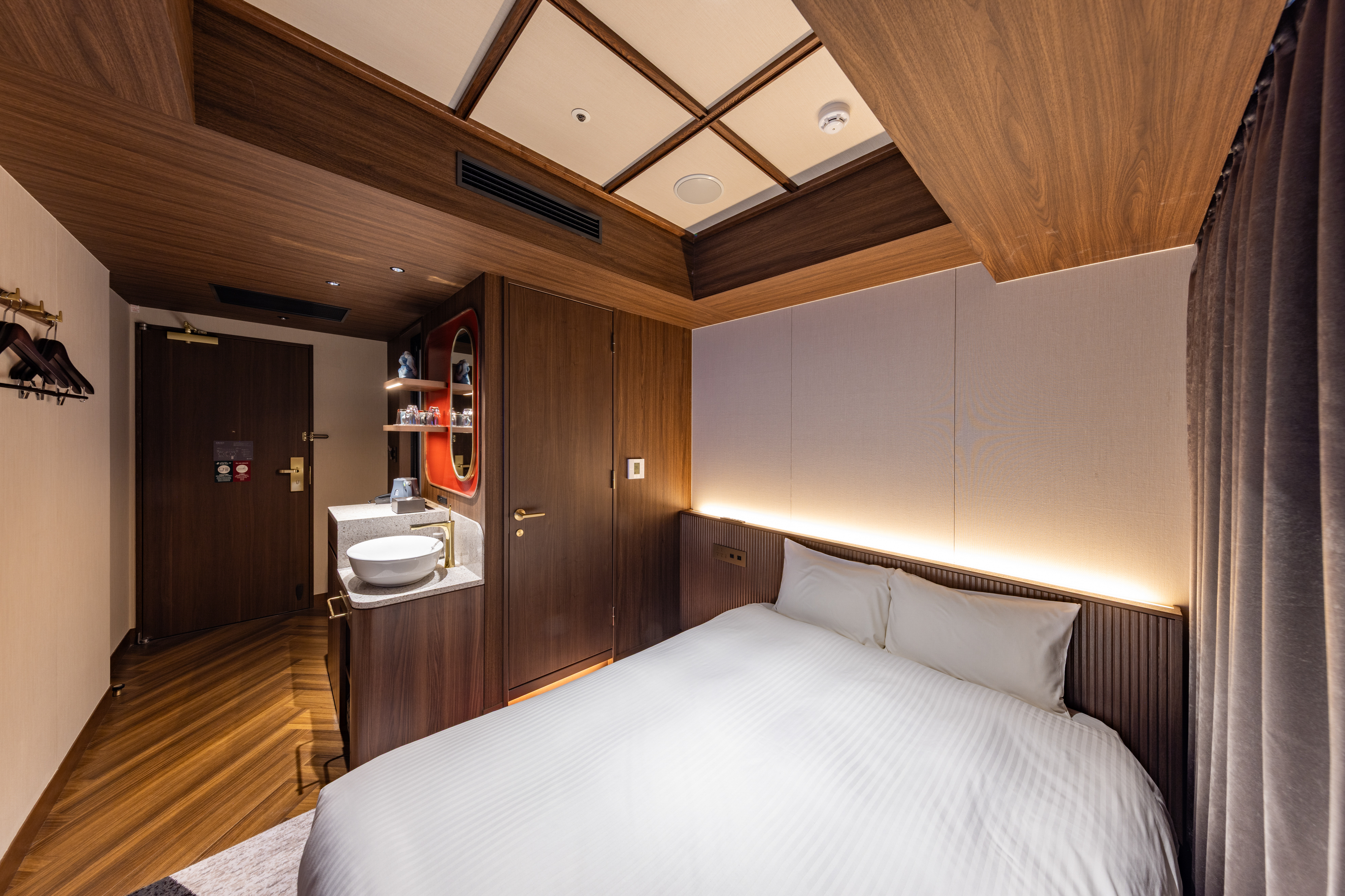 セミダブルルーム