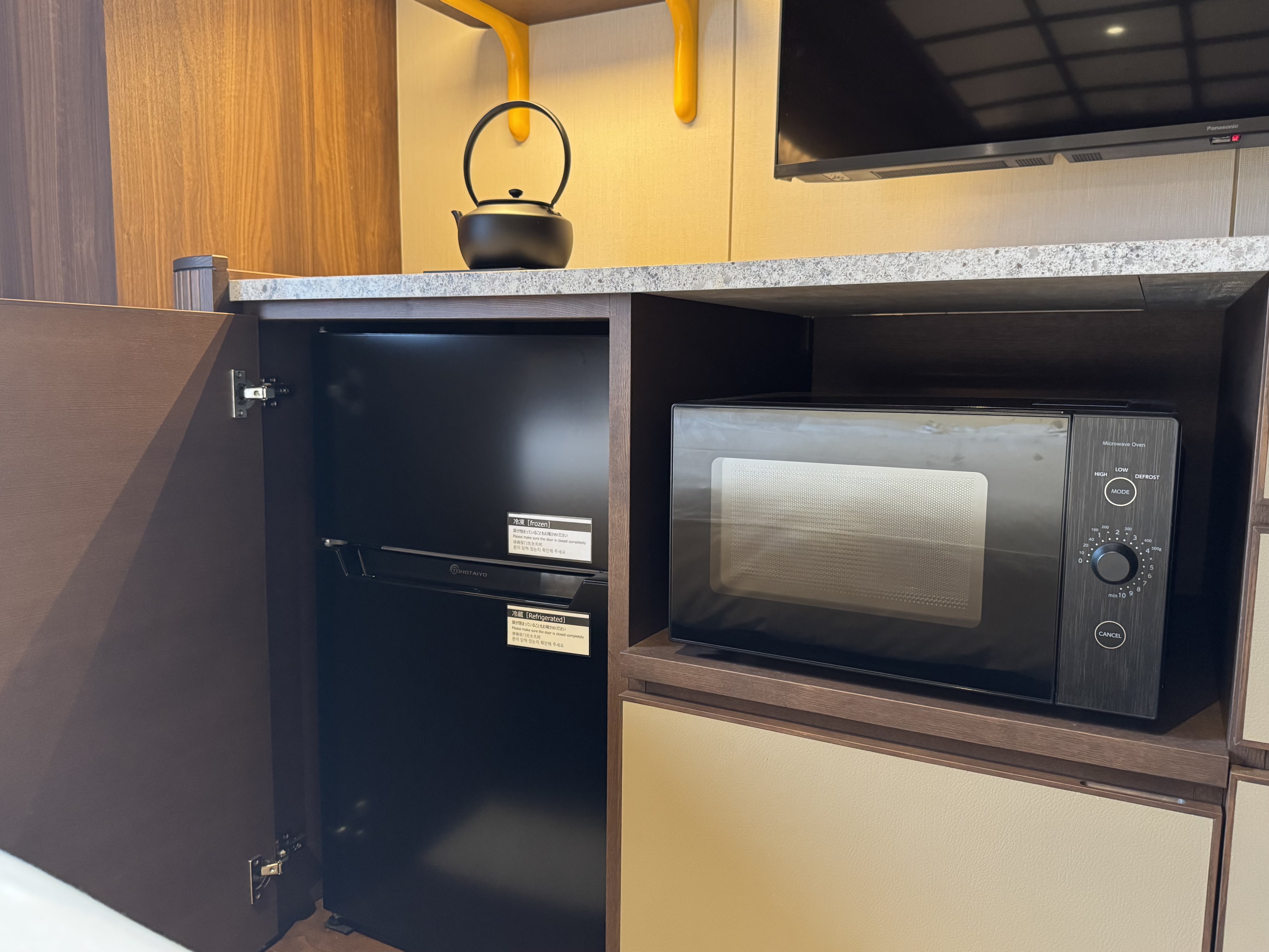 スーペリアトリプル＜備品＞冷凍冷蔵庫、電子レンジ