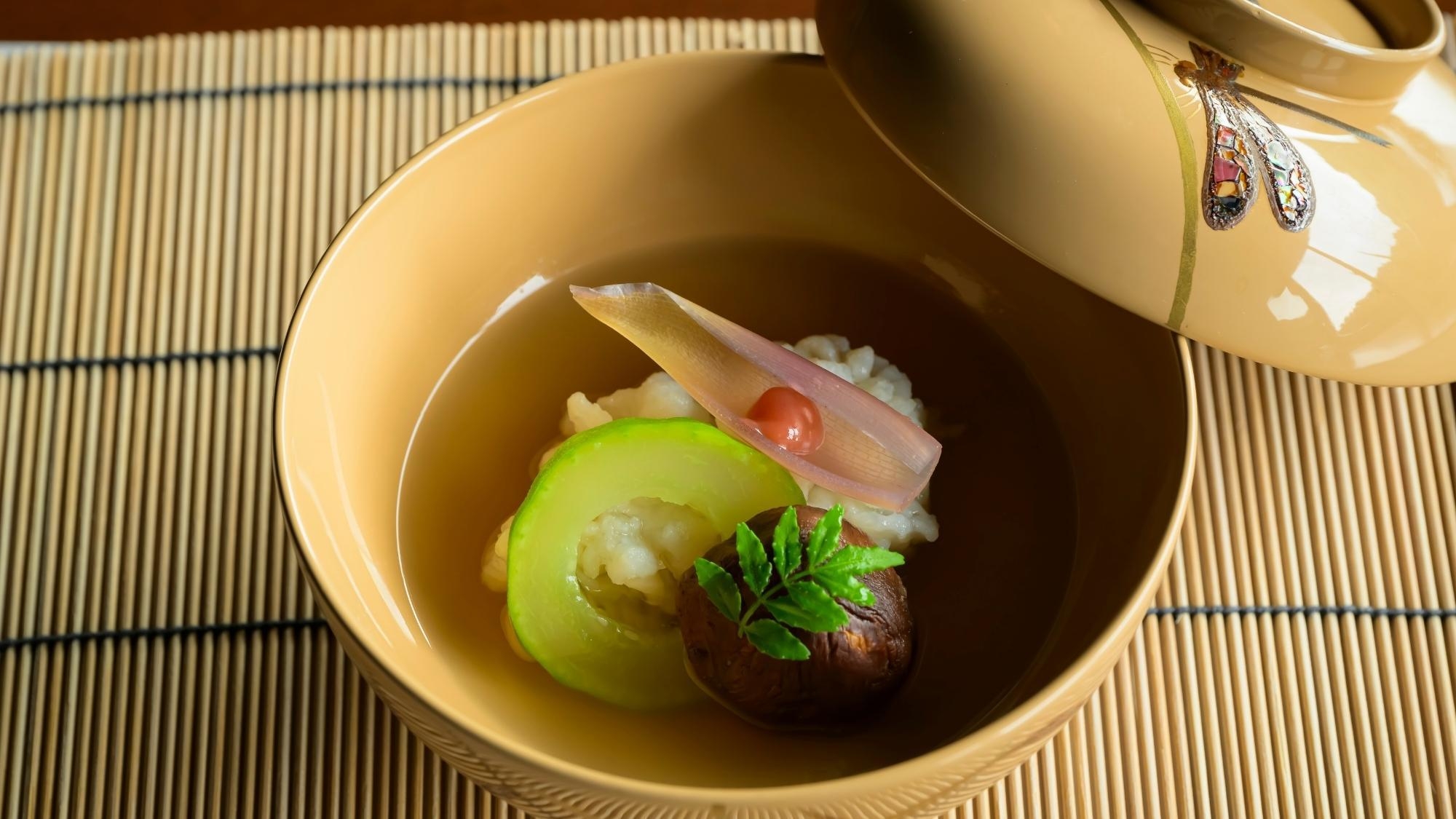 【旬撰×プレミアム】お好みでご滞在をコーディネイト＜選べる特典付＞お料理は特選コース「旬撰百花」