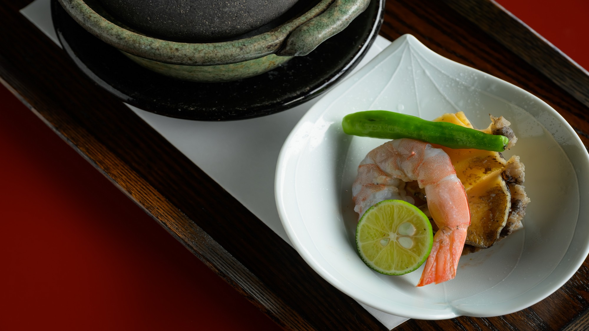 盛り付けにもこだわった霜月のお料理。季節の滋味を存分にどうぞ。