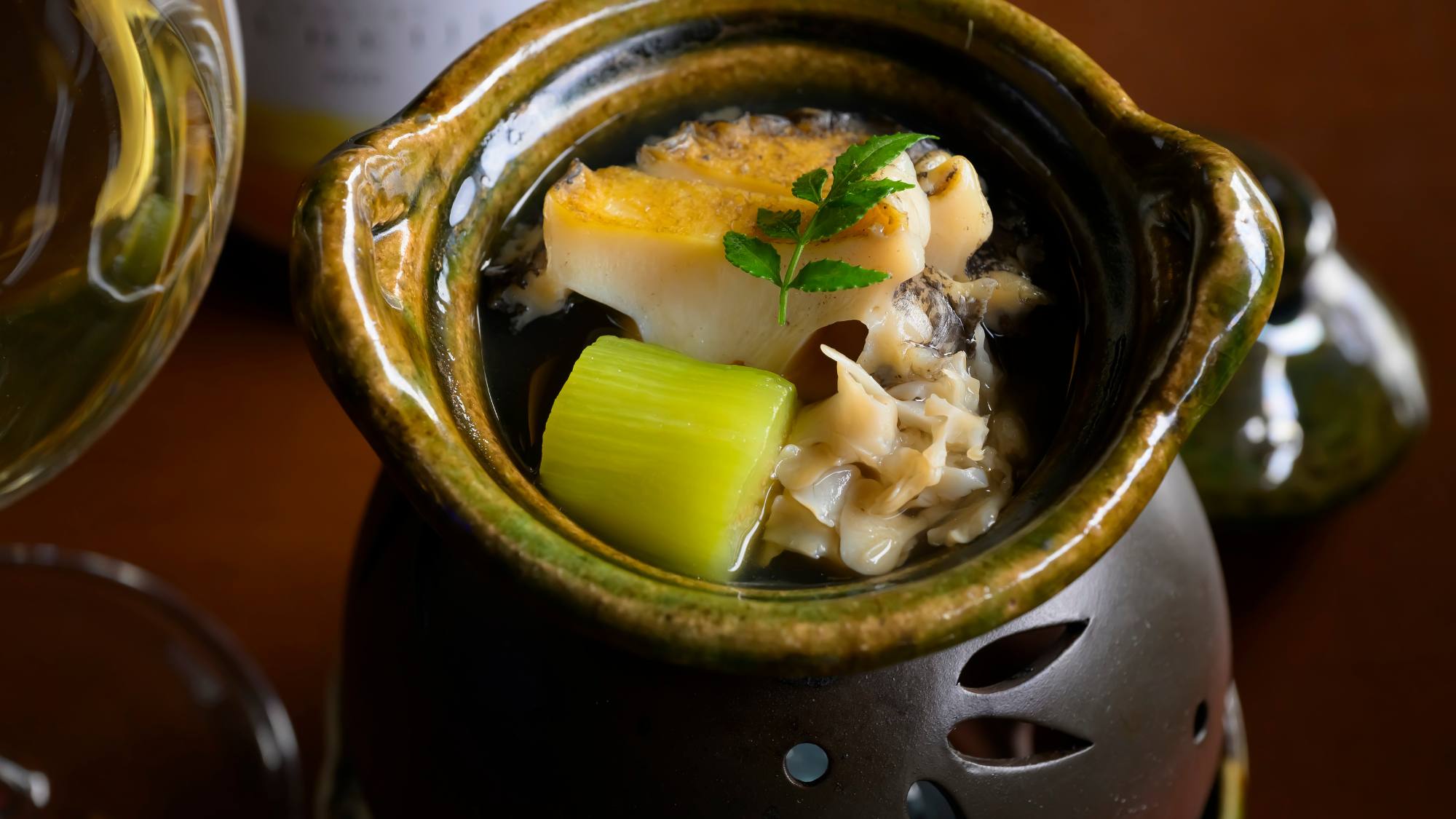 奥伊香保の春を感じる、春のお料理の数々。鮑の吉野仕立て