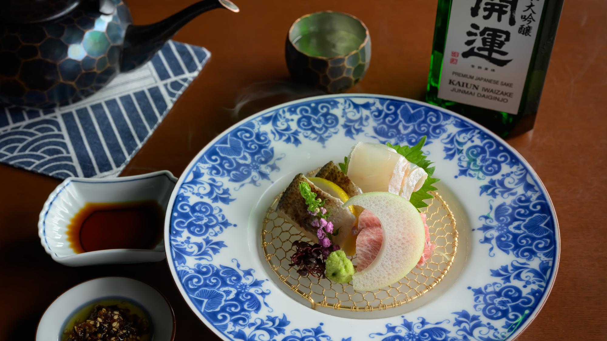 山里に吹く初秋の風に耳を澄ましながら、旬の味覚と選び抜かれた美酒のひとときを諧暢楼にて。