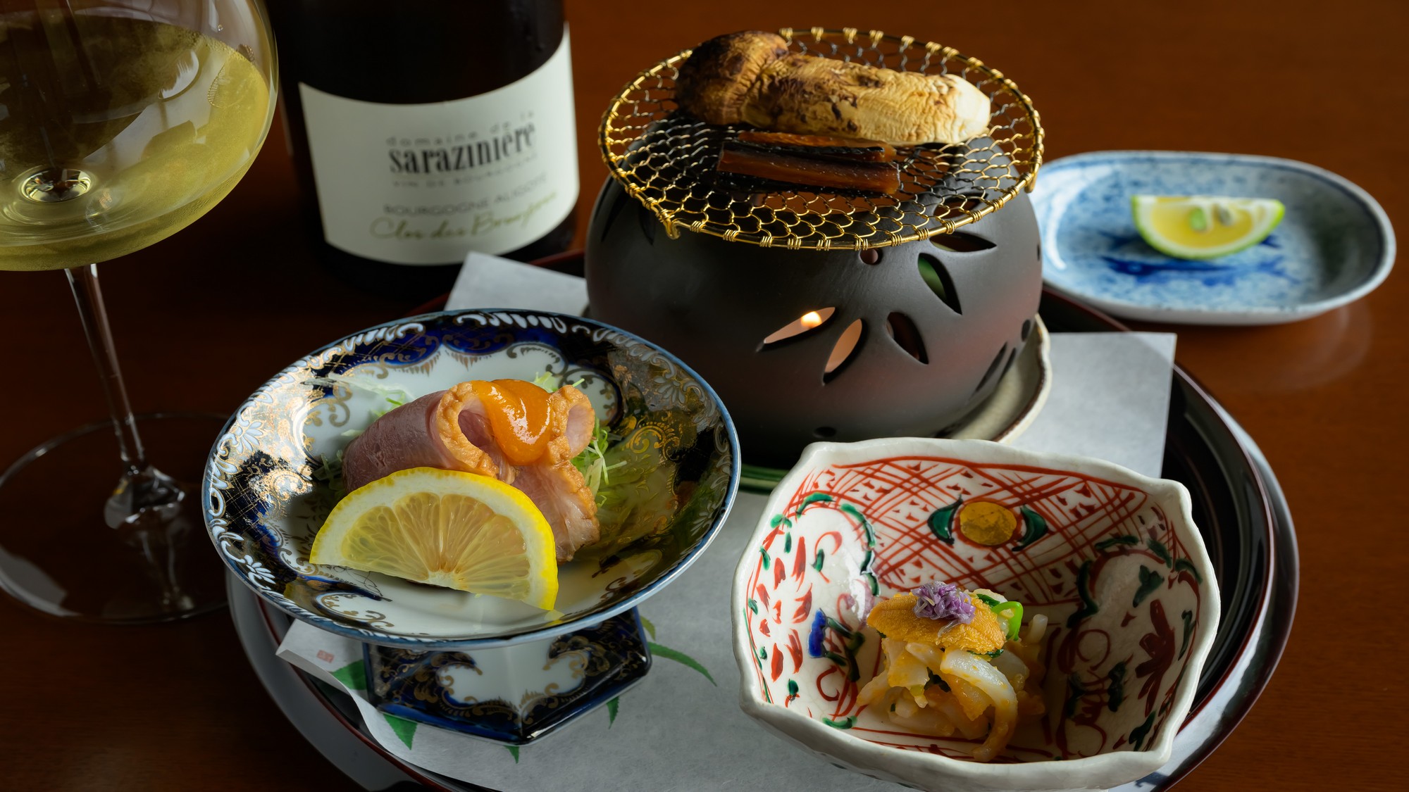 炙り松茸の芳香に、武蔵野鴨のコンフィー。一口ごとに秋深まる一皿を、どうぞ。