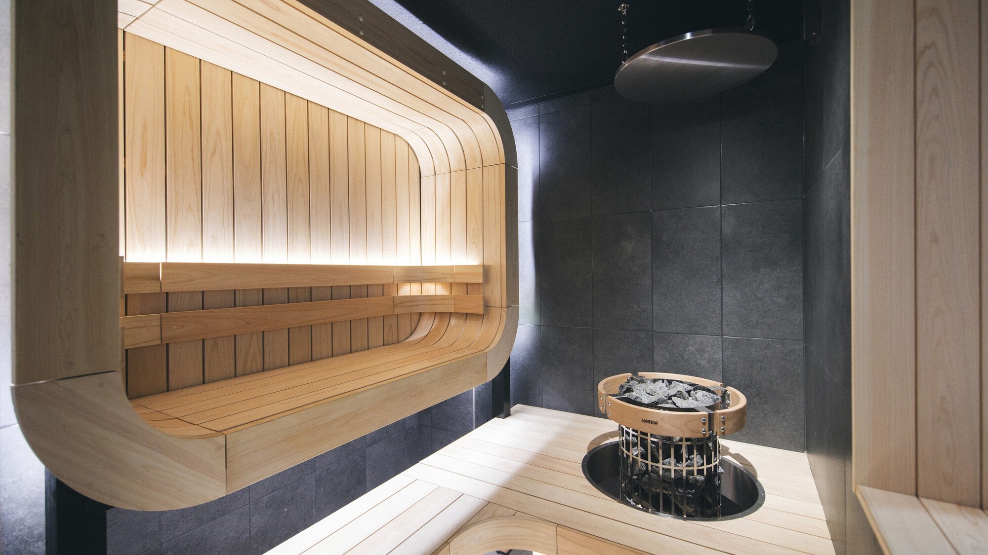 プレミアムサウナルーム135(ARCH)