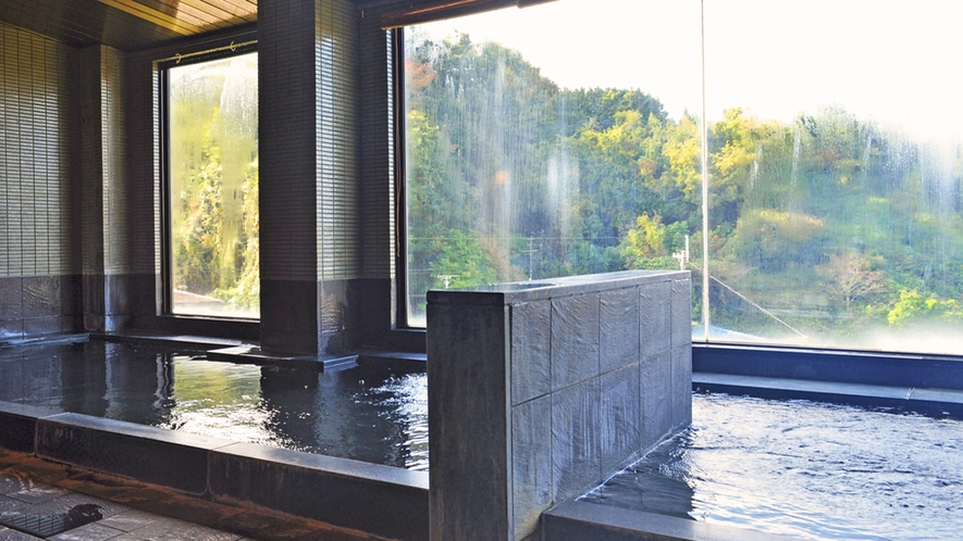【大浴場】湯船につかりながら景色を楽しめるパノラマ大浴場