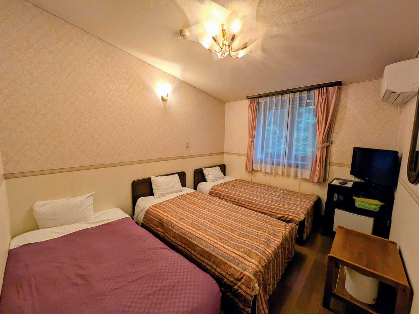 ツインルームのトリプル利用一例