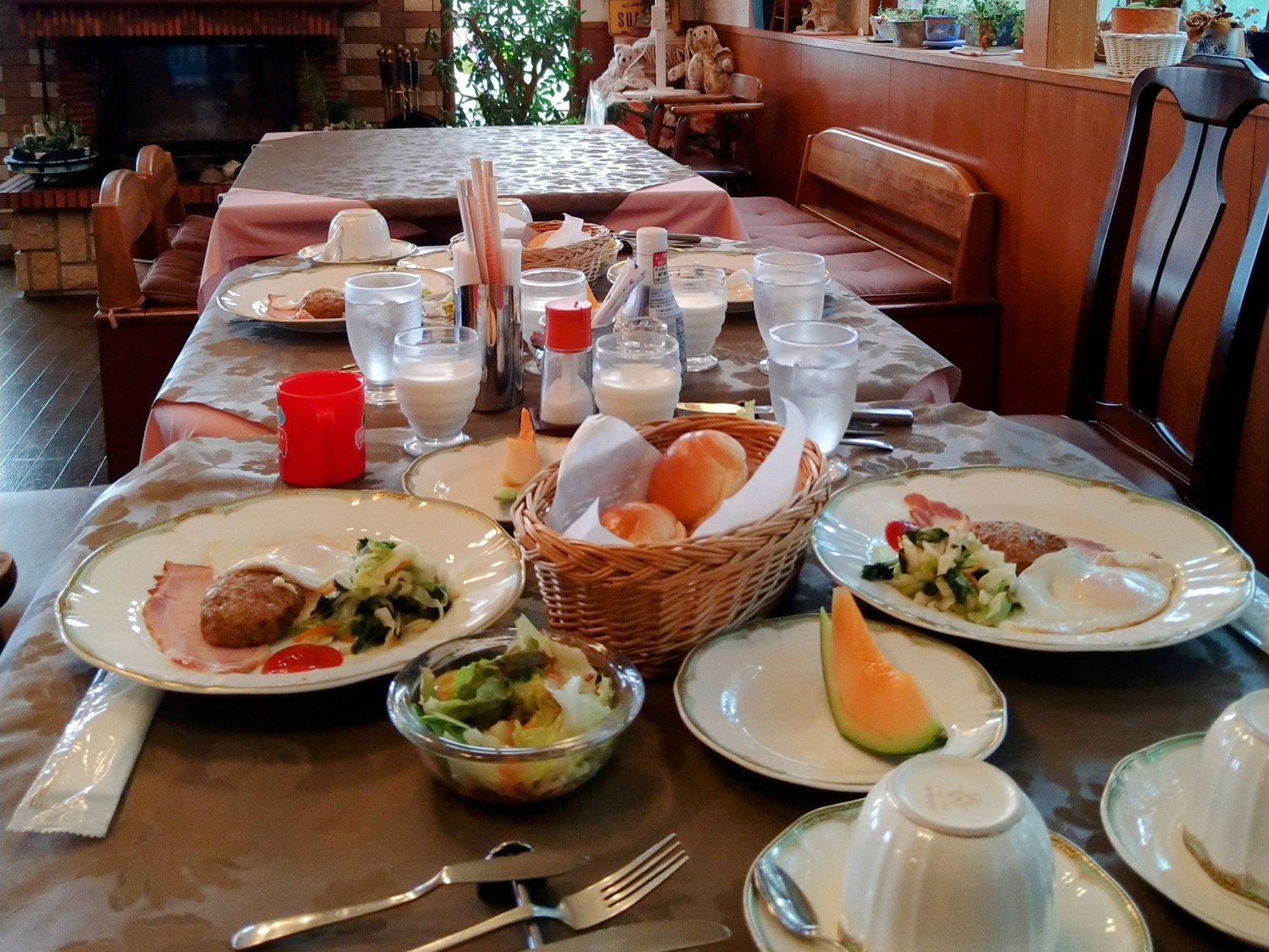 朝食一例(パンの日)