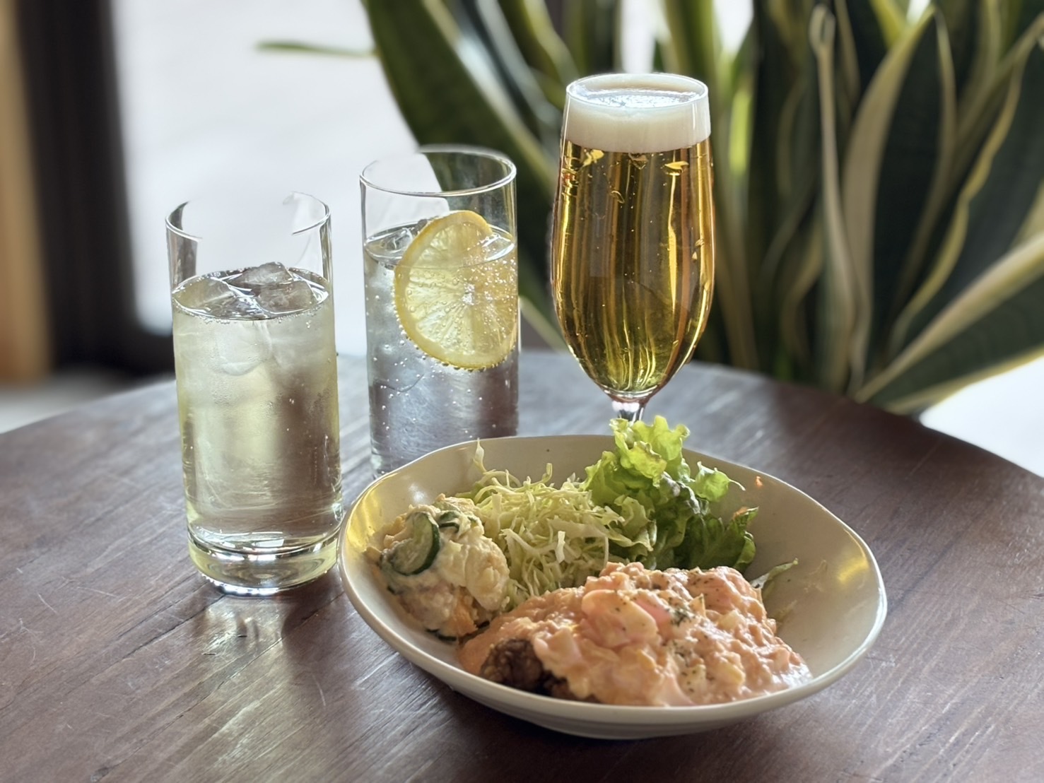 【出張応援】徒歩1分「Cafe＆BAR dk」夕食チケット付き｜18:00〜20:00提供｜夕食のみ
