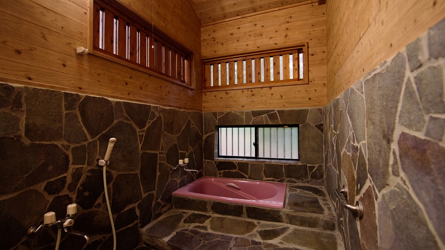 ●客室専用風呂付きログハウス お風呂