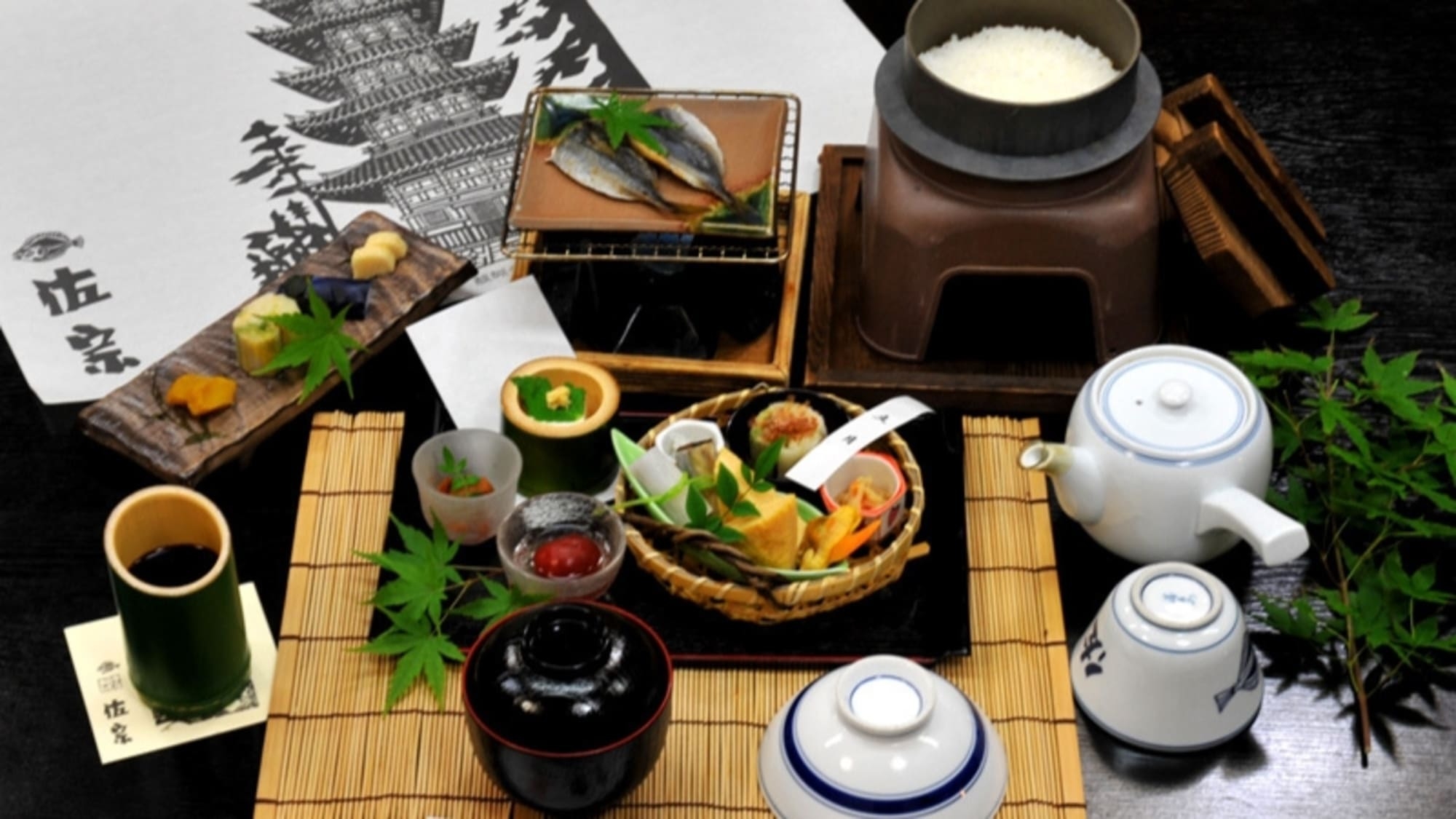 ◆【月替り懐石にふぐ料理をプラス】和食料理人が贈る「月替り懐石」と季節限定ふぐ料理