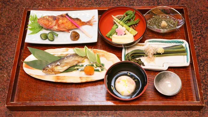 *【お料理一例】豊かな山の恵みをごちそうに！