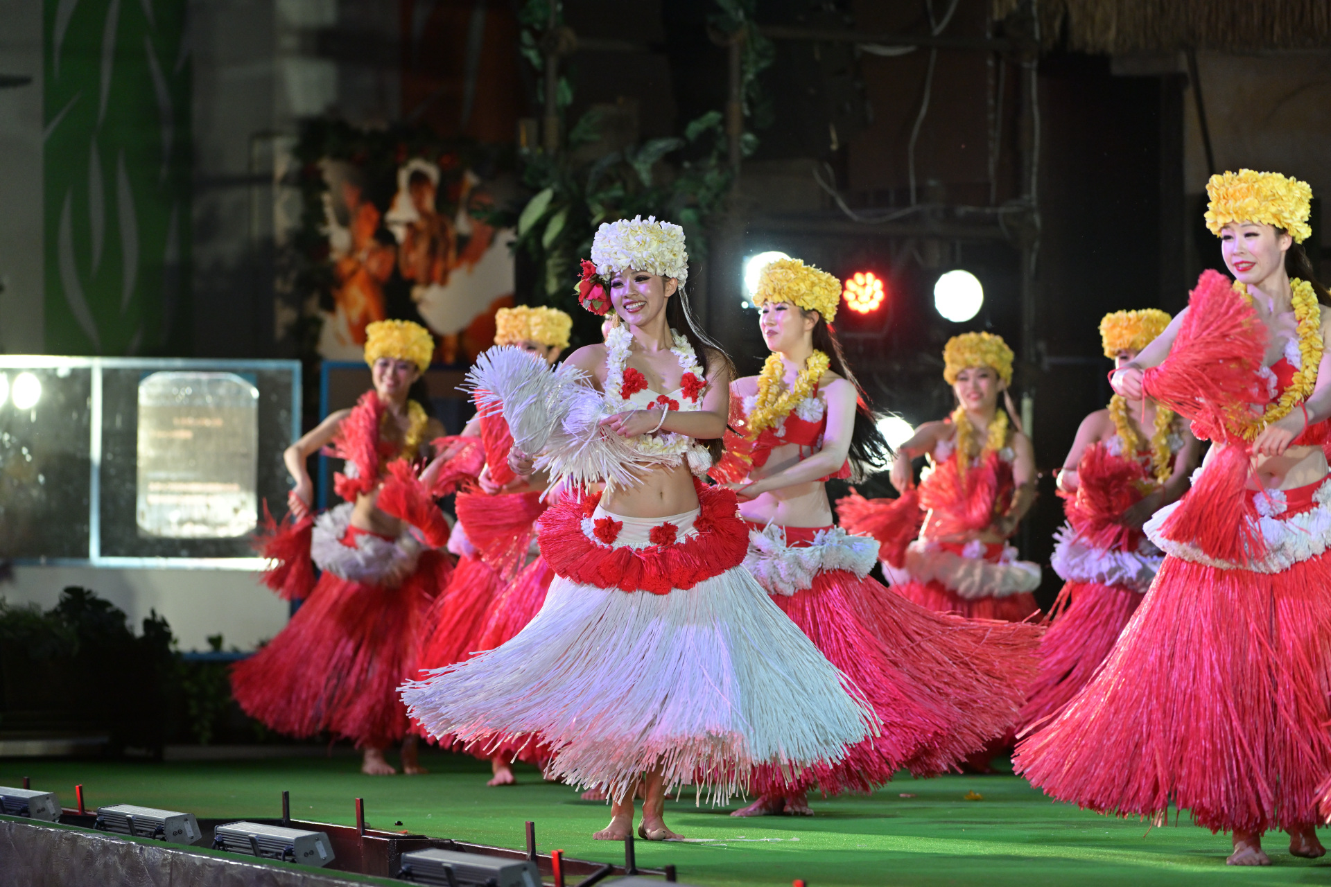 ポリネシアンショー