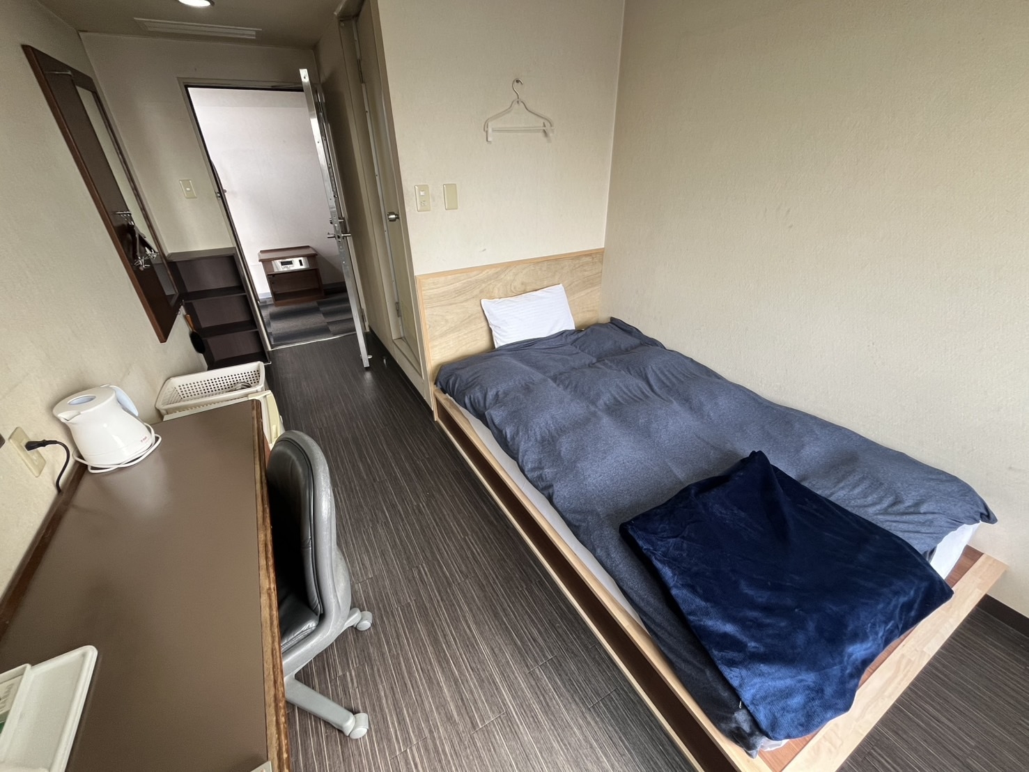 【喫煙可能をリーズナブルなお値段で！！！】　素泊まり喫煙シングルルーム！