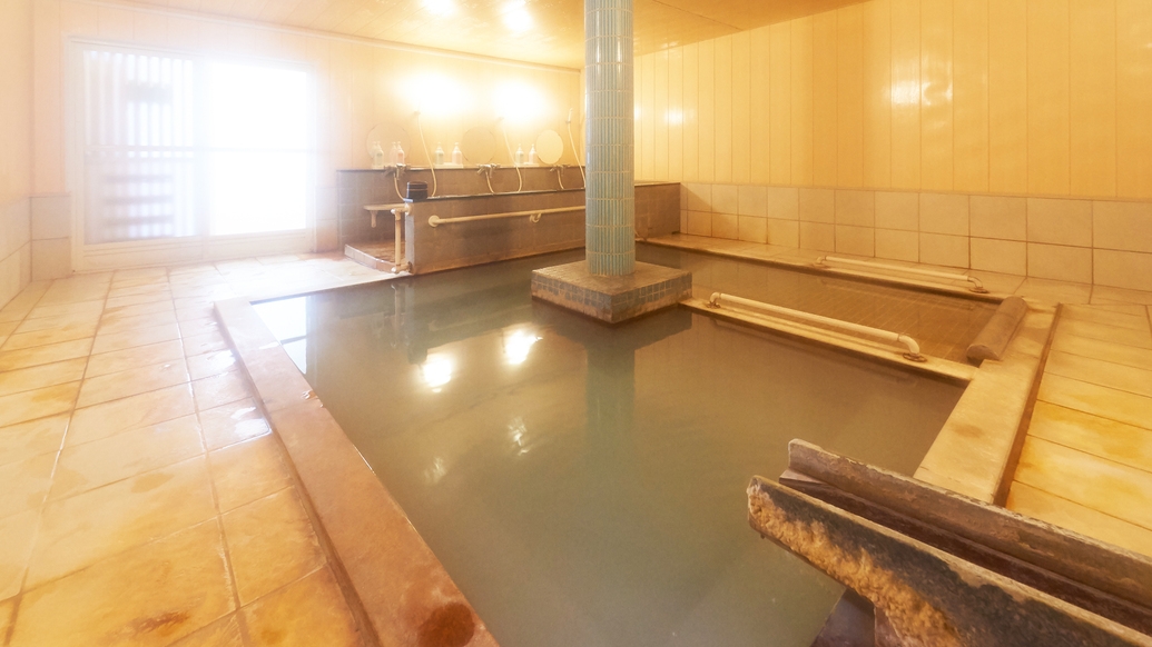【お日にち限定】＜現金決済限定＞で気軽に宿泊＆チェックイン21：00まで◆無料の貸切露天付（朝食付）