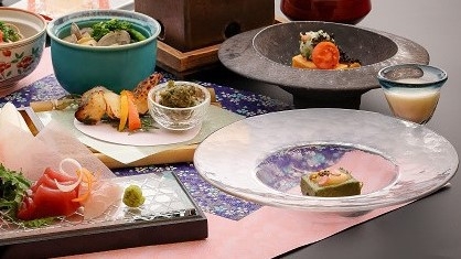 【当館１番人気】玉峰山荘の季節の献立「竹会席」奥出雲の食を心をこめて・・