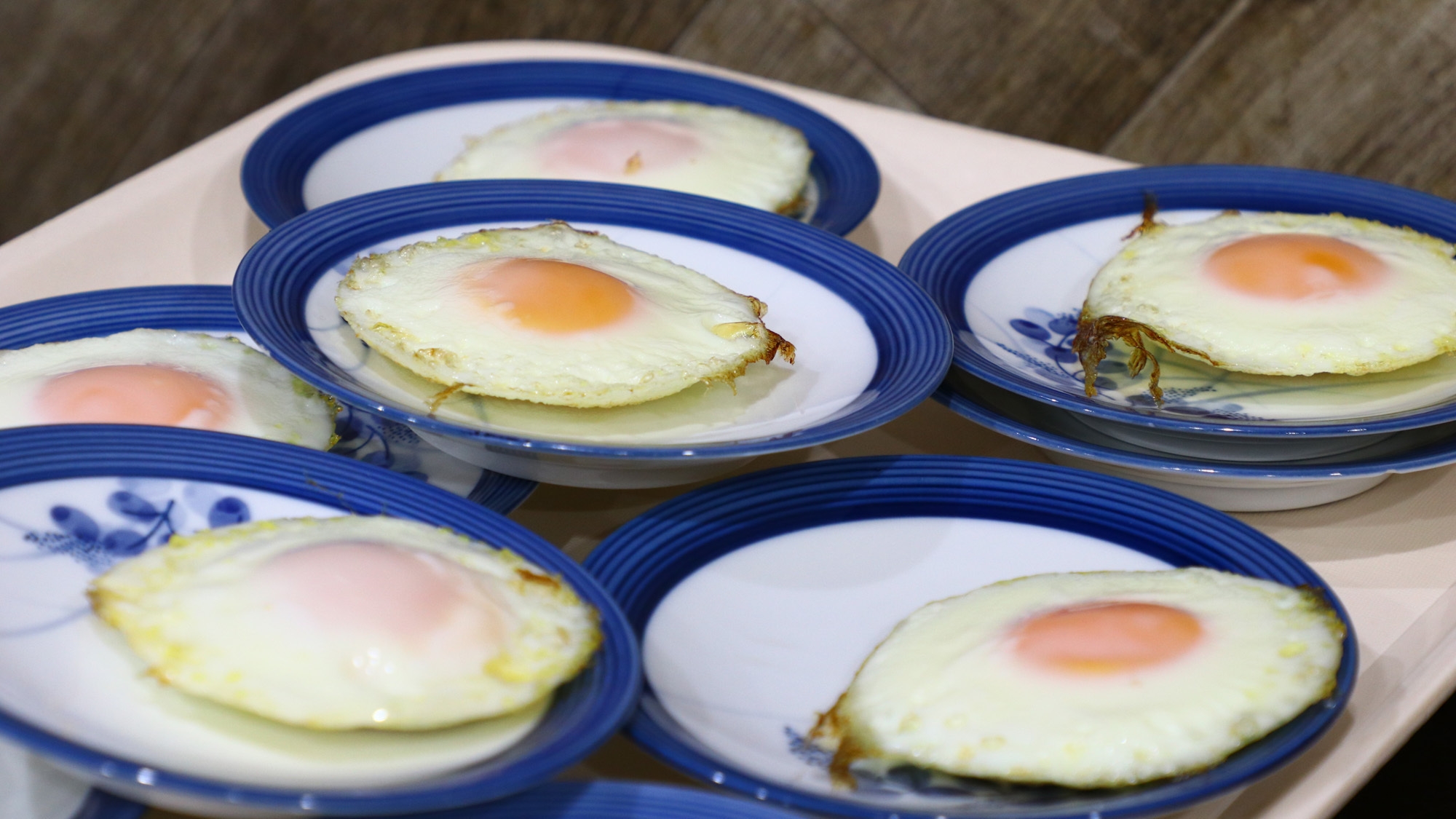 【連泊割◇朝食付】2泊以上の宿泊にオススメ♪無料駐車場◇好評のバイキング朝食付