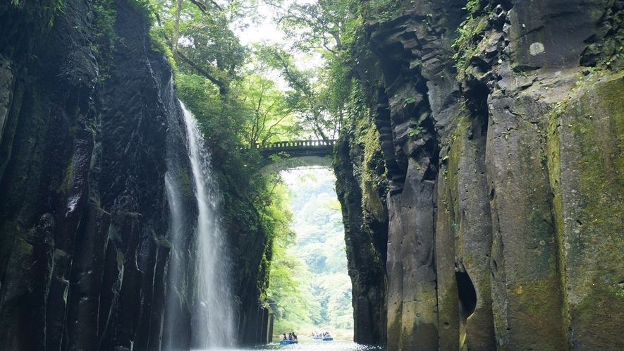 【高千穂峡】名勝・天然記念物に指定されている、人気観光スポットです。
