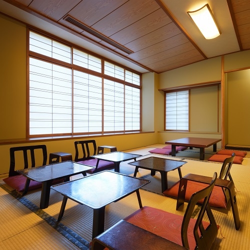 【個室休憩室付☆カレーランチバイキング】入館料（入浴料）込＋小タオル付プラン