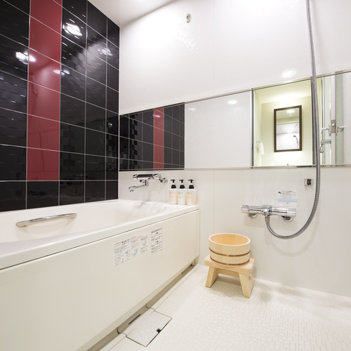 【バスルーム】デラックス43平米和モダンの客室はバス・トイレ・洗面台が全て独立したタイプ