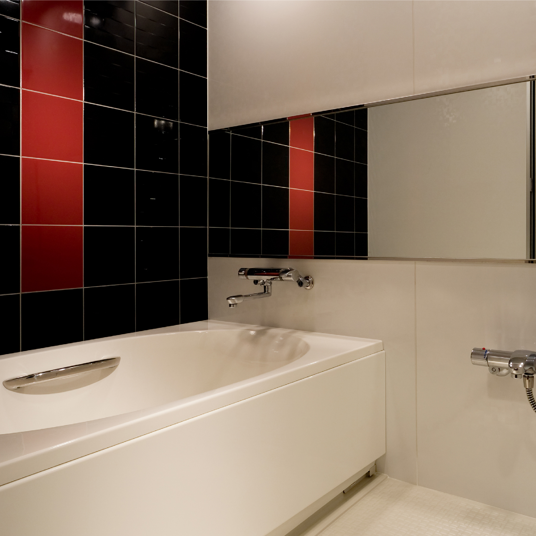 【バスルーム】デラックス43平米和モダンの客室はバス・トイレ・洗面台が全て独立したタイプ