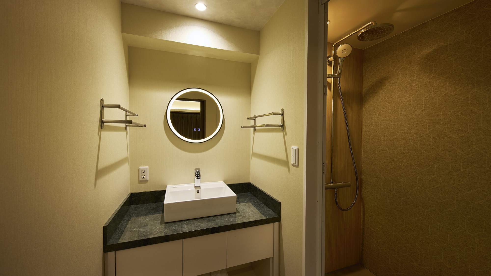 【瑠璃ーRURIー】【藤ーFUJIー】シャワーブース