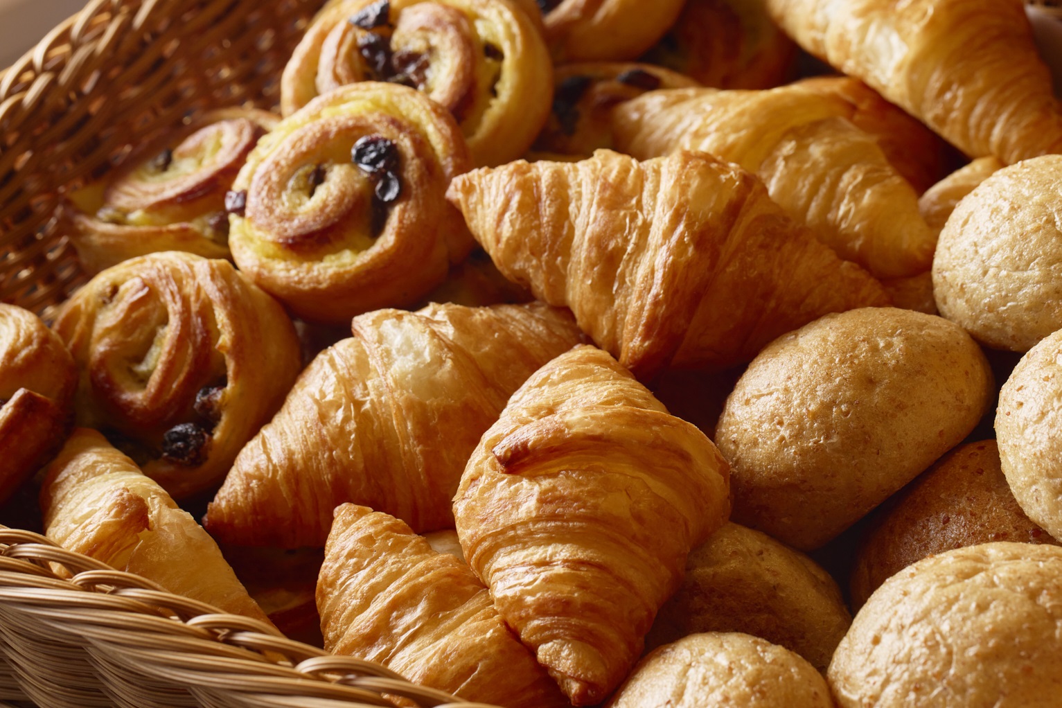 朝食ブッフェ　パン