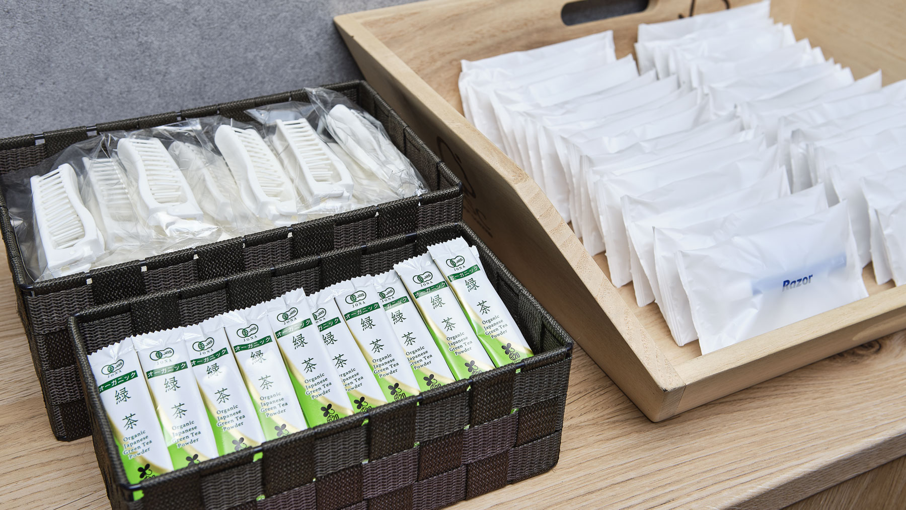 カミソリ・お茶などもご用意しております