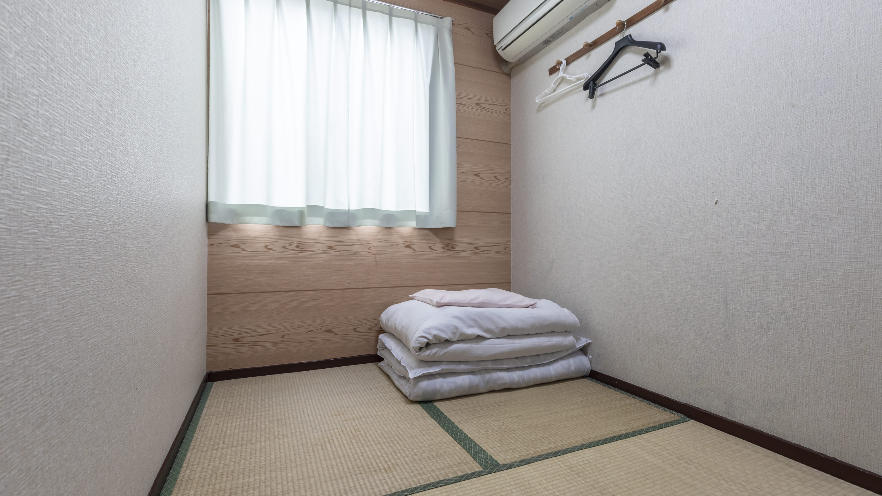 【禁煙】和室1名様（バス・トイレ共用）※女性専用訳あり